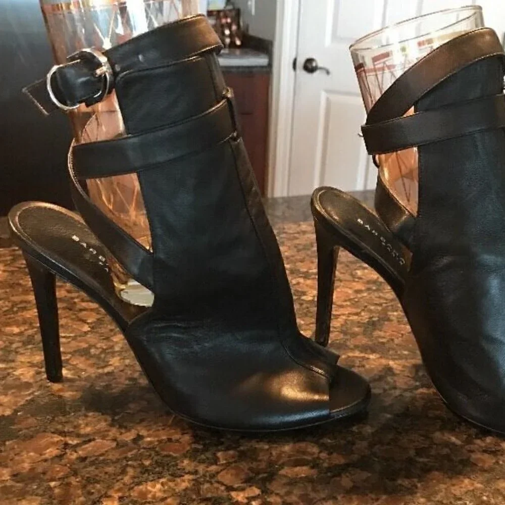 Barbara Bui Sz 38 Black Leather Ankle Wrap Heels